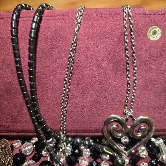 Jewelry Box Lot Of 35 Vintage to Modern Costume Jewelry Wearable & Craft Repair - Picture 15 of 16